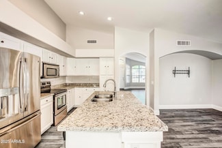 2281 E Saratoga St, Gilbert, AZ 85296