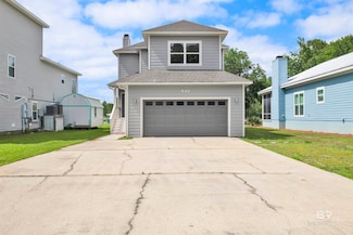 640 W Canal Dr, Gulf Shores, AL 36542