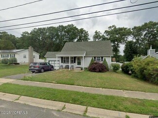 5 Pennsylvania Ave, Jackson, NJ 08527