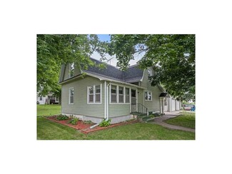 1410 1st Ave, Wellman, IA 52356