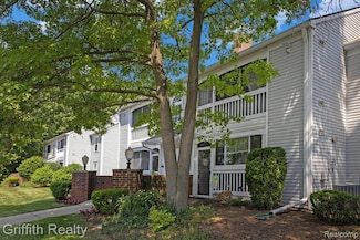 1217 Curzon Ct Unit 203, Howell, MI 48843