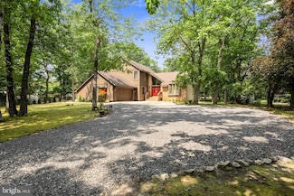 16 Brookfield Ave, Marlton, NJ 08053