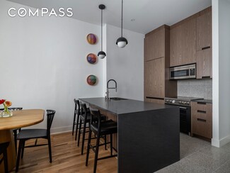 23 E 10th St Unit 404, New York, NY 10003