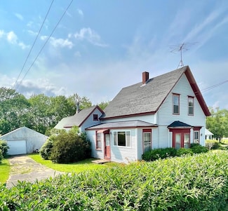 681 S Gouldsboro Rd, Gouldsboro, ME 04607