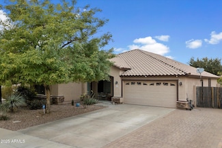 5932 W Poinsettia Dr, Glendale, AZ 85304