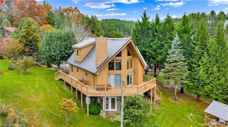 34 Yuri Ln, Piney Creek, NC 28663