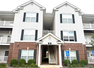 25 Kassebaum Ln Unit 203, Saint Louis, MO 63129