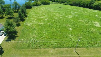 11 Moss Dr, Farmer City, IL 61842