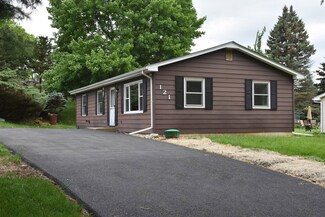 121 Pheasant Trail, Carpentersville, IL 60110