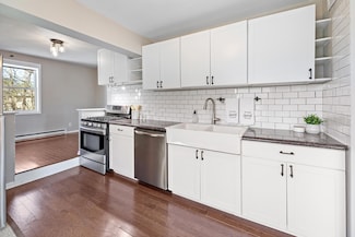 3146 Utah Ave S, Saint Louis Park, MN 55426