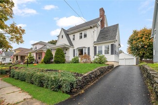 112 Grace St, Cranston, RI 02910