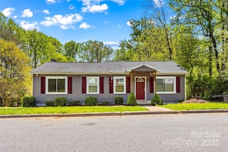 1725 Bristol Rd, Statesville, NC 28677