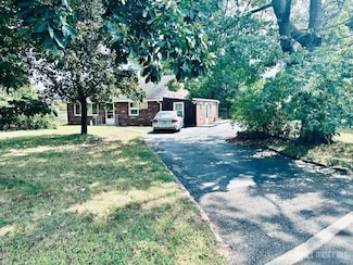 413 New Durham Rd, Piscataway, NJ 08854