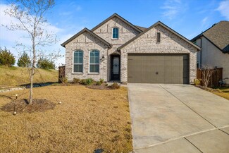 4748 Pin Oak Ct, Aubrey, TX 76227