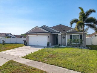 1800 Karat Ct, Kissimmee, FL 34743