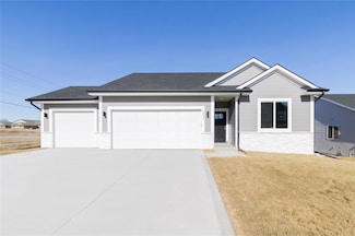 5604 Leyden Ave, Des Moines, IA 50317