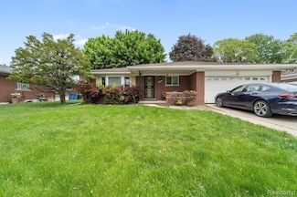 11233 Capri Dr, Warren, MI 48093