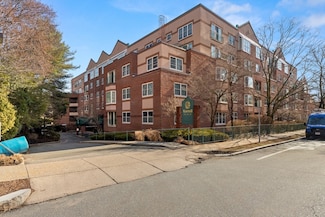 1 Watermill Place Unit 304, Arlington, MA 02476