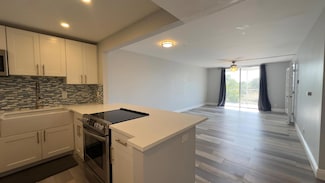 5700 NW 2nd 301 Ave Unit Three, Boca Raton, FL 33487
