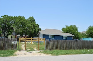 8014 N Lake Dr, Austin, TX 78724