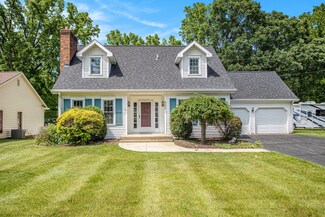 605 North Dr E, Marshall, MI 49068
