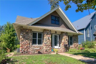 617 Franklin St, Spooner, WI 54801