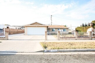 8961 Emerald Ave, Westminster, CA 92683