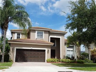 4305 Diamond Pointe Ln, Weston, FL 33331