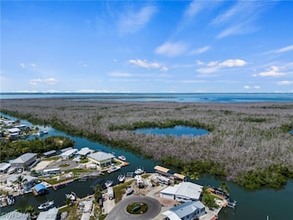 3961 Blueberry Ln, Saint James City, FL 33956