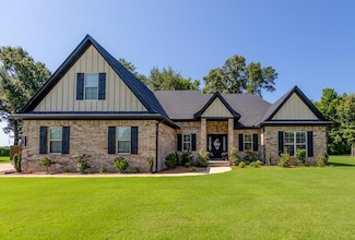 634 Robinson Dr, Marion, AR 72364