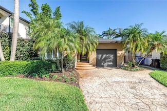 200 Lamara Way NE, Saint Petersburg, FL 33704