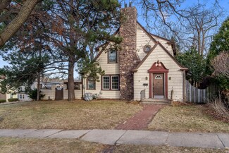 1271 N Church St, Rockford, IL 61103