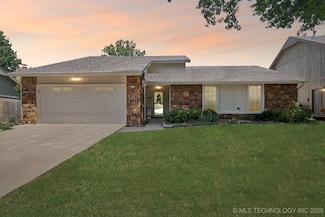 2716 S Elder Ave, Broken Arrow, OK 74012