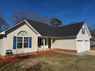 2275 Treetop Ln, Sumter, SC 29154