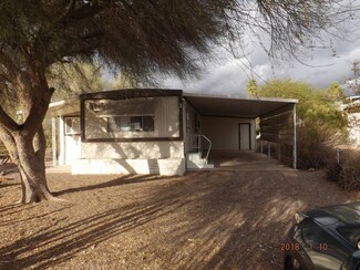 64 W Chorrito Ct, Queen Valley, AZ 85118
