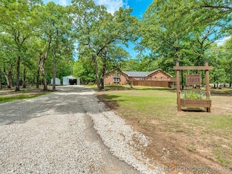 17027 County Road 3547, Ada, OK 74820