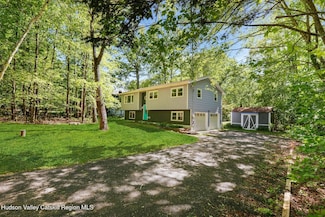 20 Mary Lou Ln, Shokan, NY 12481