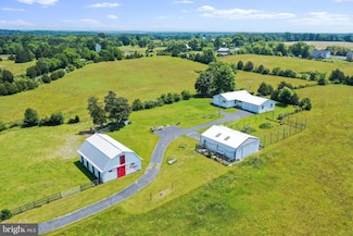 253 Cheshire Rd, Inwood, WV 25428