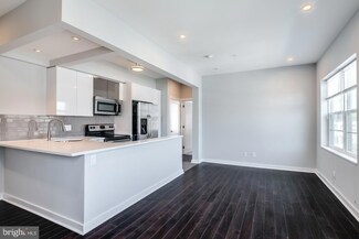 17 S 44th St Unit 3, Philadelphia, PA 19104