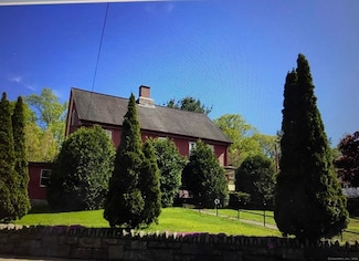 71 Elm St, Ansonia, CT 06401