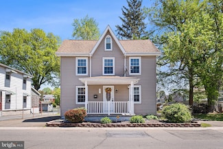 37 Myrtle St, Oxford, PA 19363