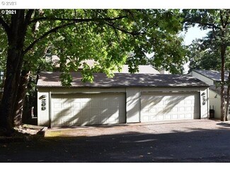 275 Foxtail Dr, Eugene, OR 97405