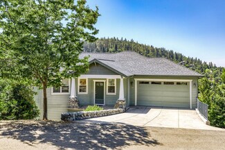 165 W Fork St, Ashland, OR 97520