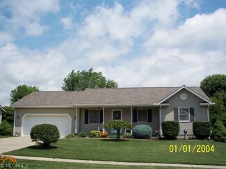 227 S Crestview Dr, Creston, OH 44217