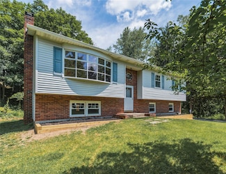 5 Boxwood Close, Hopewell Junction, NY 12533