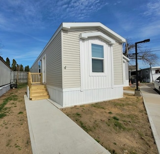 4 Avenue D Unit 27, Keansburg, NJ 07734