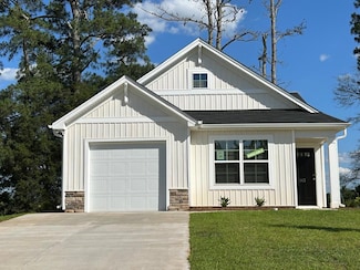 143 Myers Ln, Laurens, SC 29360