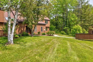 210 Field Rd Unit 44, Stowe, VT 05672