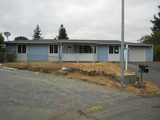 3007 Tolmie Ct, Steilacoom, WA 98388