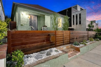 654 8th St, Hermosa Beach, CA 90254